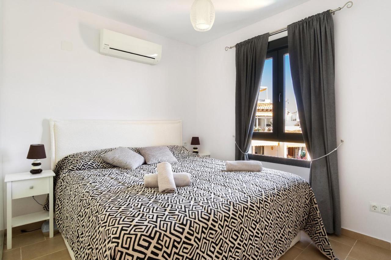 Cb Living - Cosy Loft With Terrace, Villamartin لقنت المظهر الخارجي الصورة